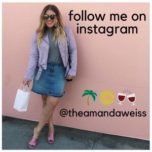 Let’s be InstaFriends! 💖 @theamandaweiss
